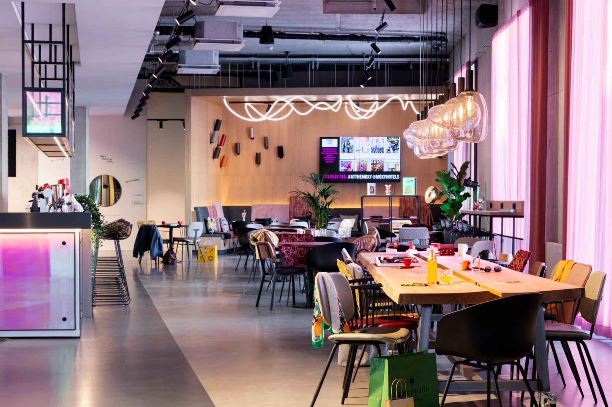 Moxy Outletcity Metzingen Metzingen  Zewnętrze zdjęcie