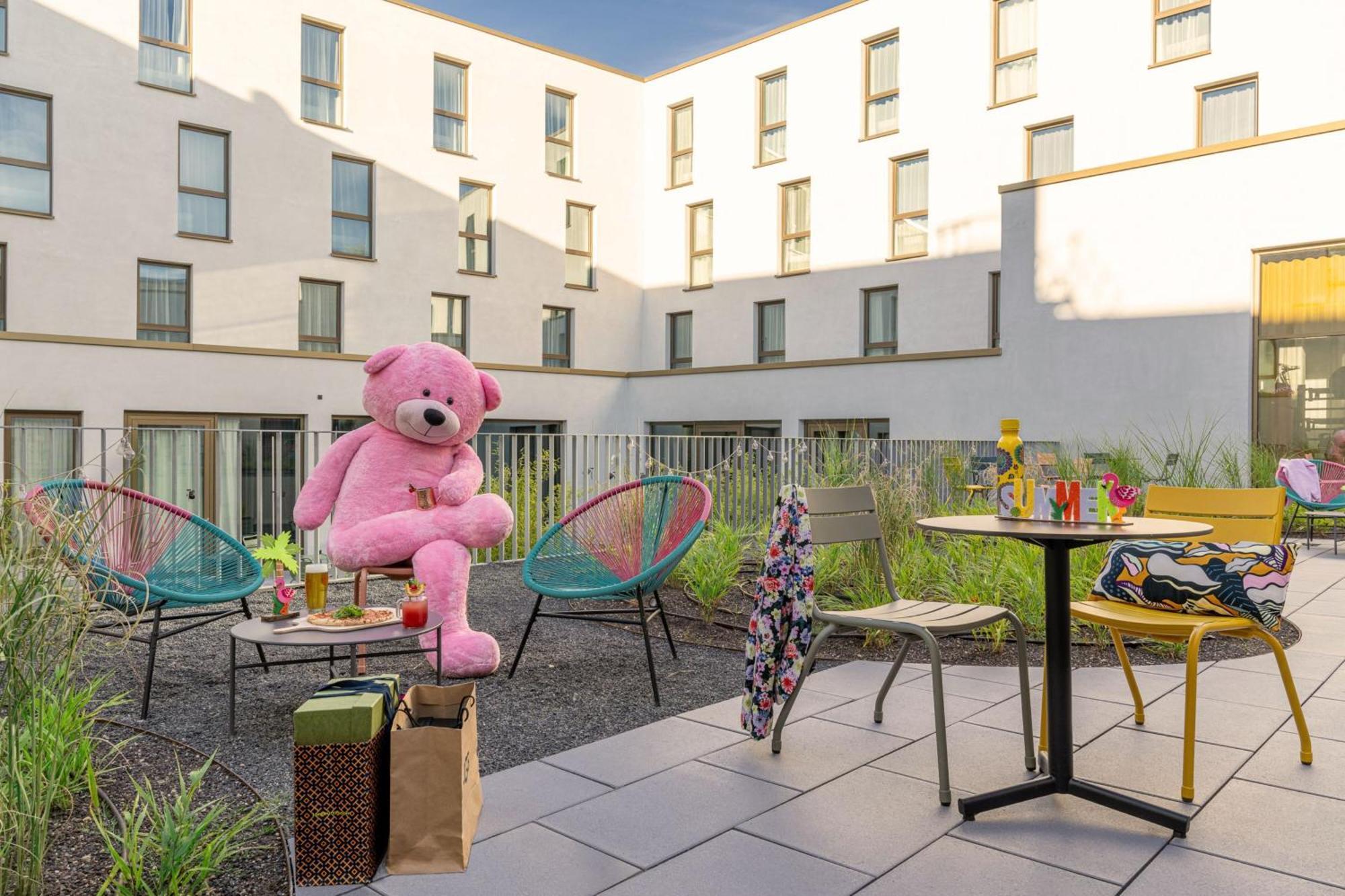 Moxy Outletcity Metzingen Metzingen  Zewnętrze zdjęcie